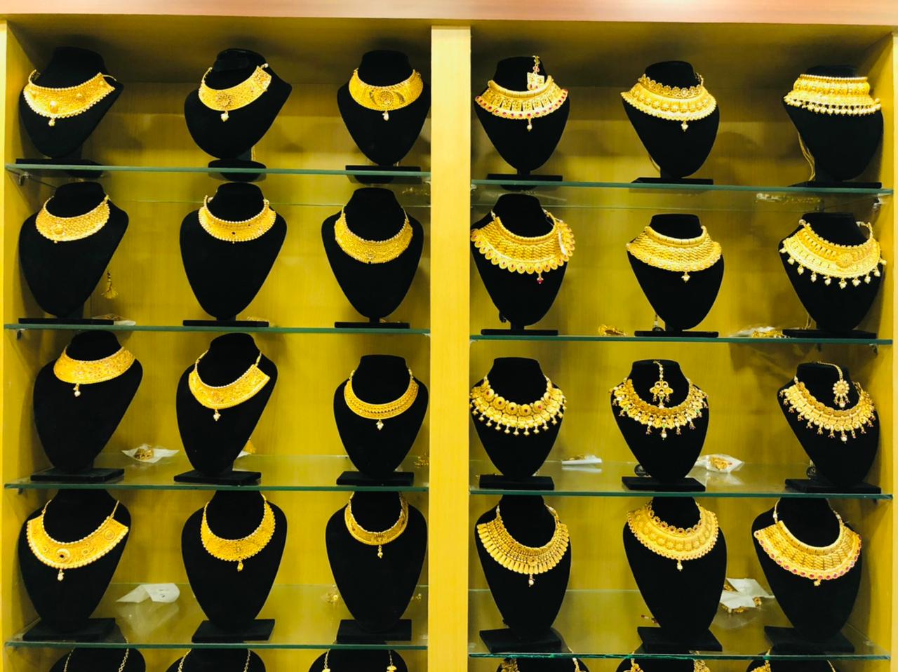 MANAVATTY  IMITATION